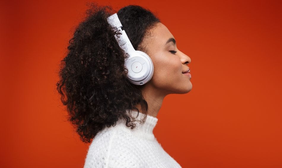 relaxation techniques such as listening music